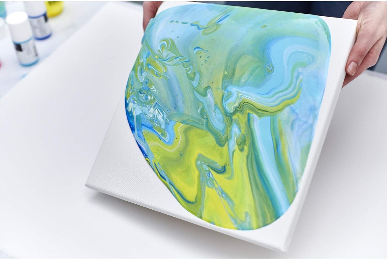 Fast-Drying Acrylic Pouring Medium - 128 Fl Oz High-Quality Craft Solution