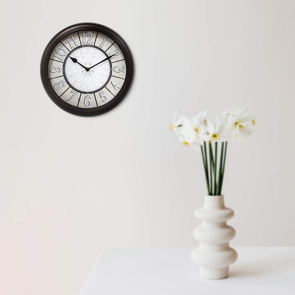 Elegant Battery Operated 12.6'' Farmhouse Clock - Quartz Movement & Illumination