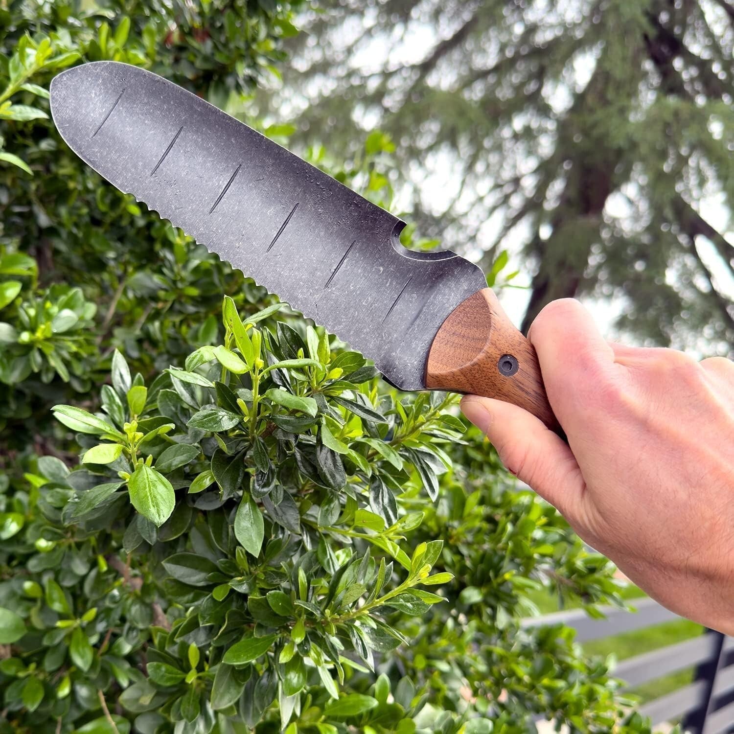 Durable Stainless Steel Hori Hori Knife with Depth Markings for Perfect Planting