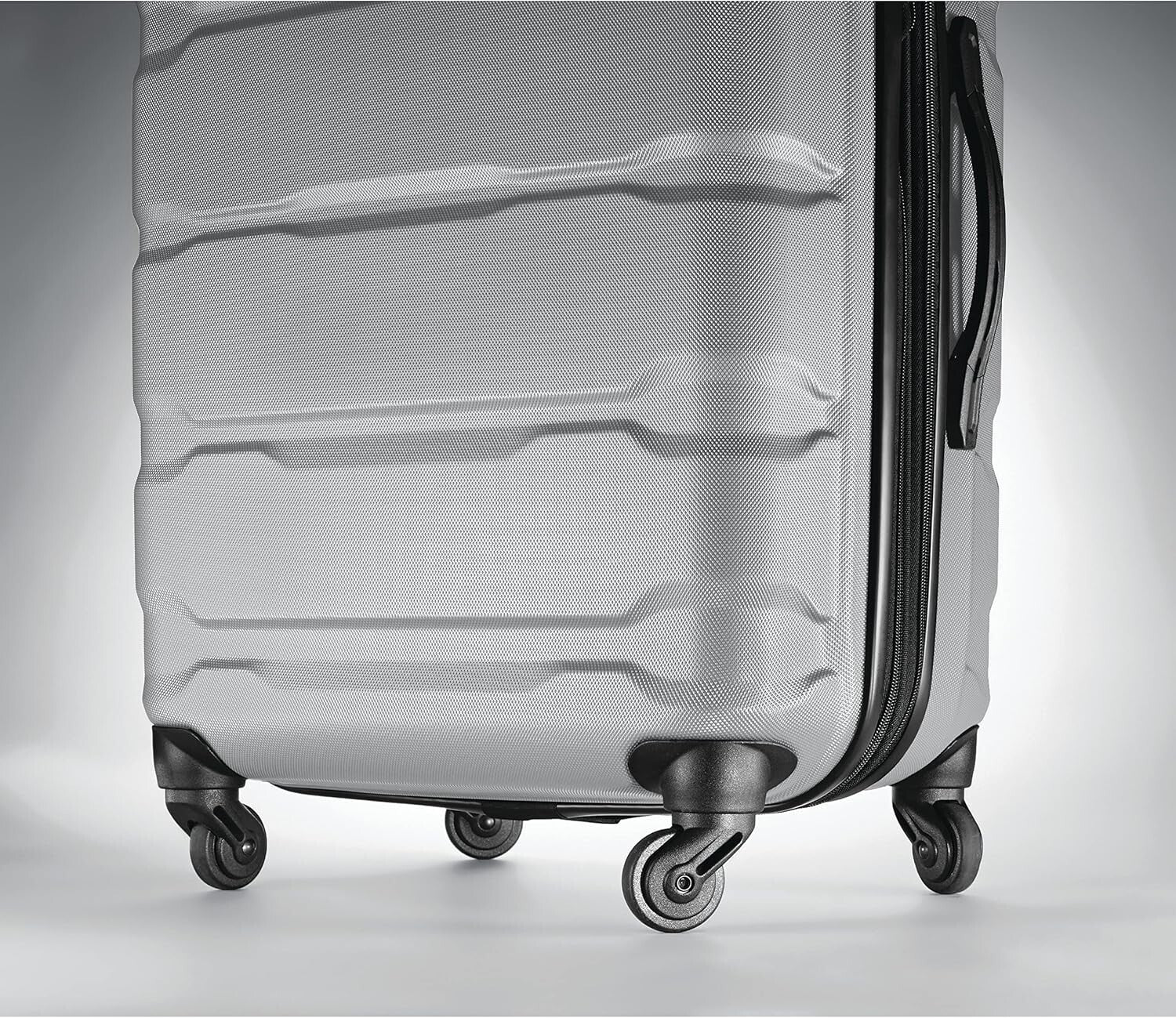 Omni PC 28-Inch Expandable Hardside Spinner Luggage - Silver, 10-Year Warranty