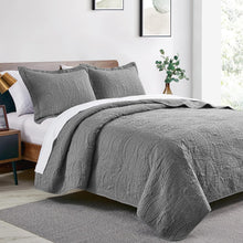 Load image into Gallery viewer, California King Coin Pattern Quilt Set - Soft Grey 3-Piece Bedding Ensemble
