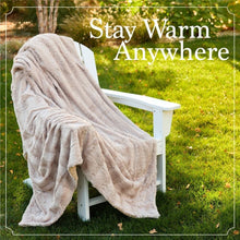 Load image into Gallery viewer, King Size Faux Fur Blanket 108x90 - Elegant Reversible Throw for All Seasons