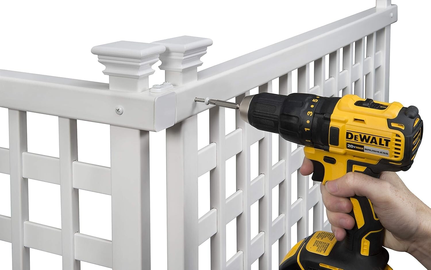 Charming 2-Pack Highland Lattice Privacy Screens 57.5" H x 36" W for Gardens