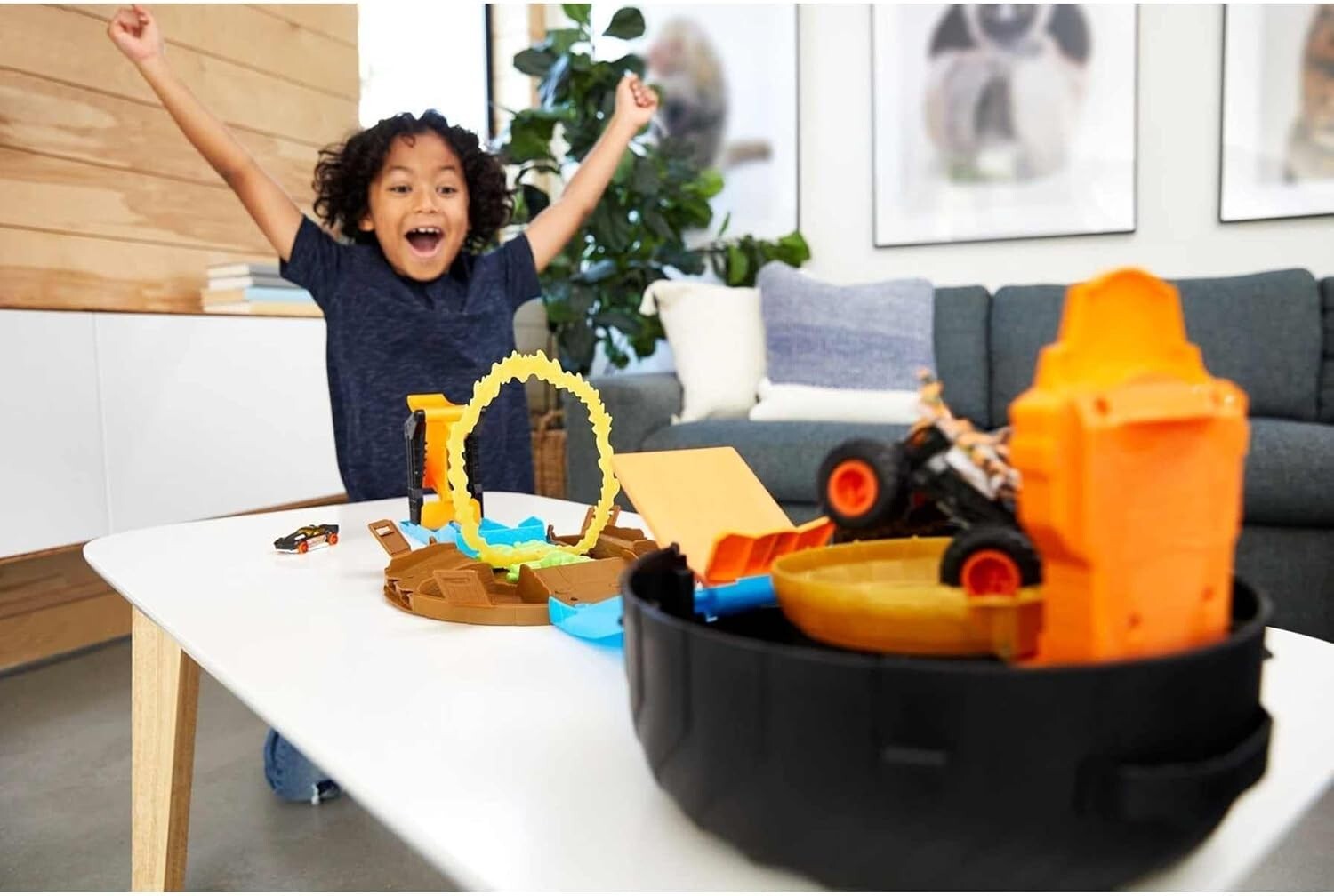 5-in-1 Monster Trucks Tire Arena - Launcher, Stunt Flip, 2 Mini Cars Included