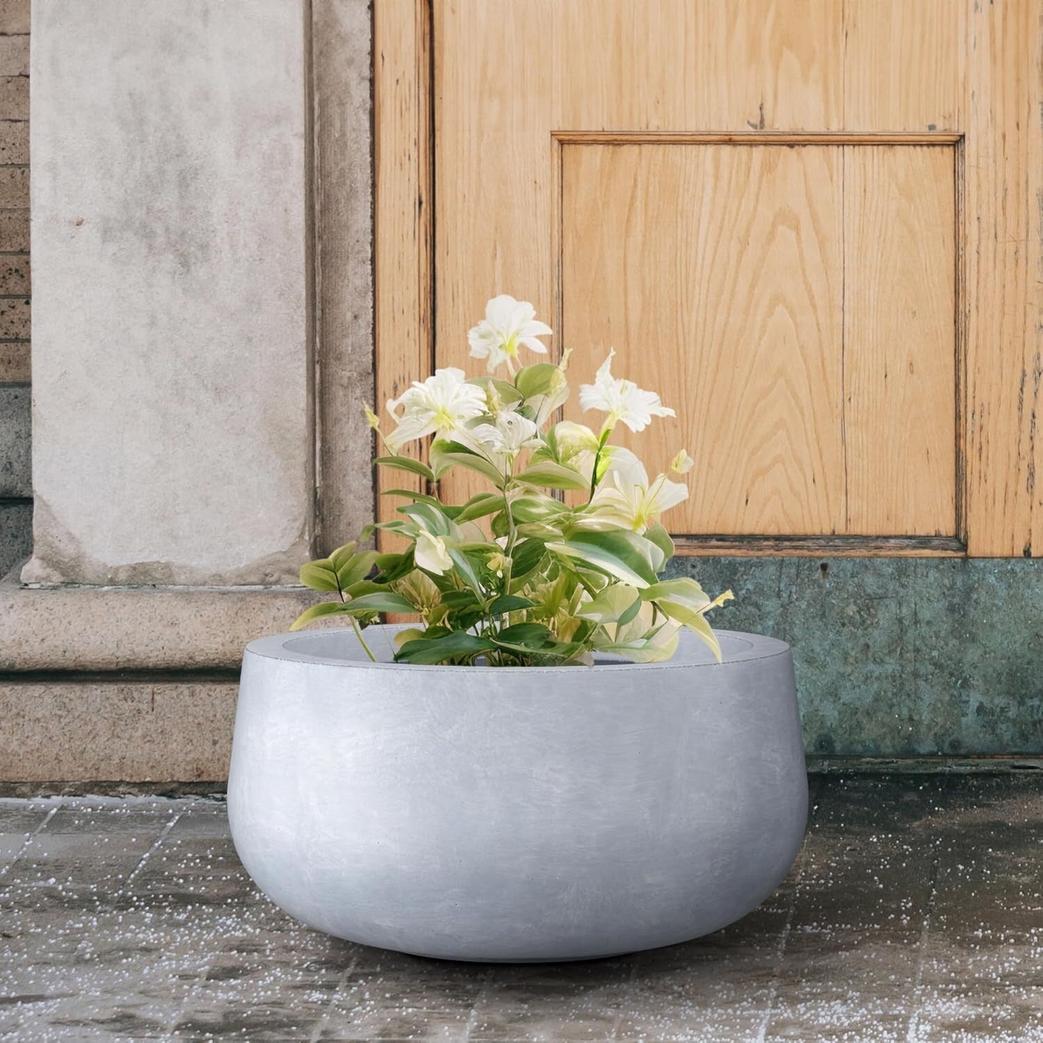 Chic 15.7" Diameter Concrete Plant Pot with Smooth Finish - Perfect for Gardens