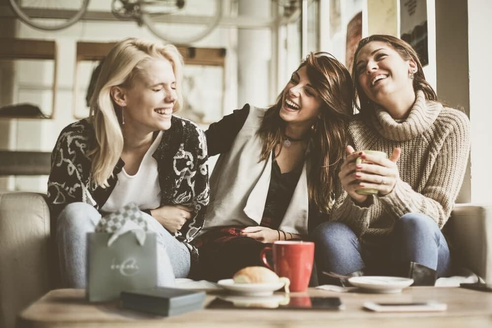 Adjustable Gold Plated or Silver Friendship Necklace - Perfect for Besties