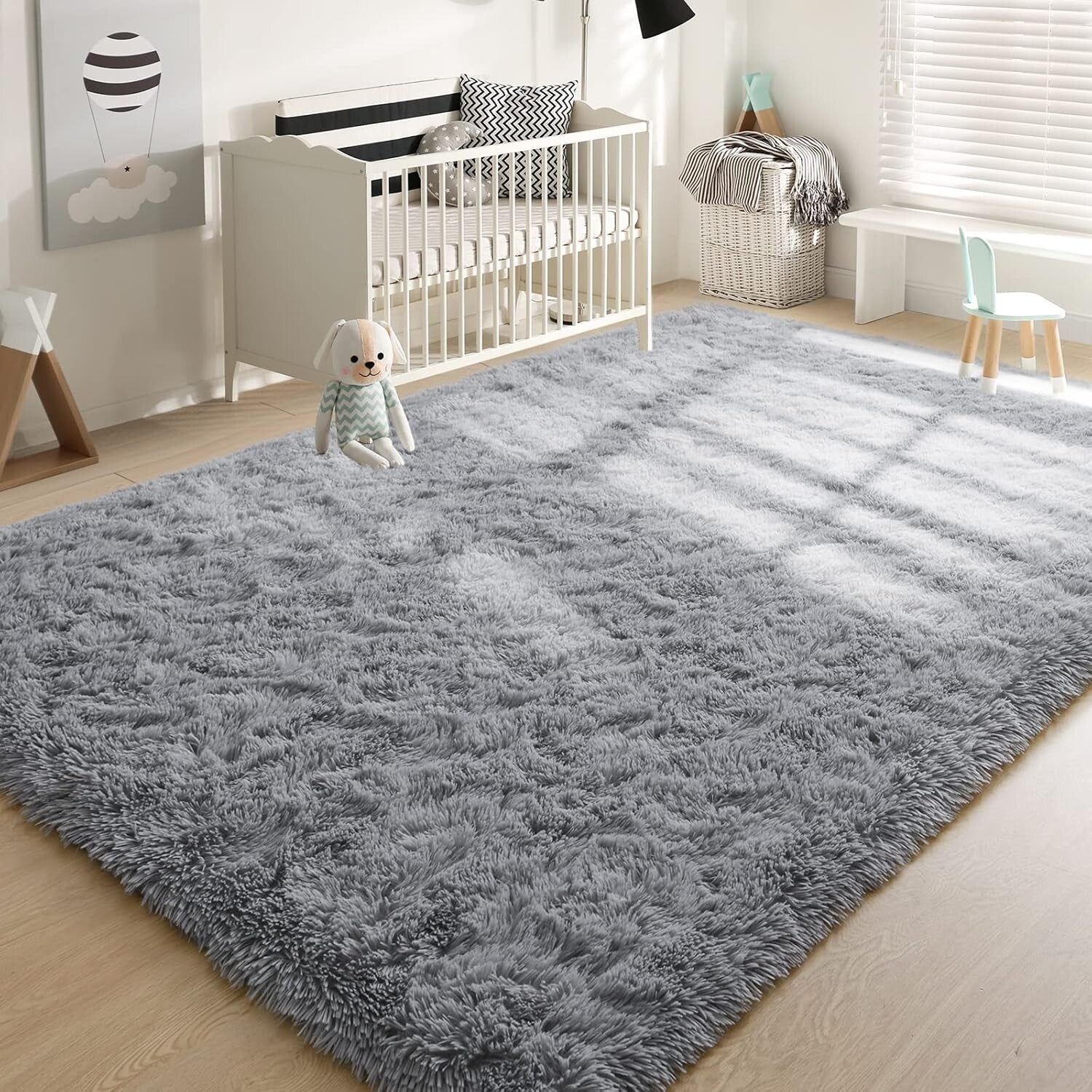 Durable 6' x 9' Machine Made Grey Area Rug - Water-Resistant Indoor Soft Carpet