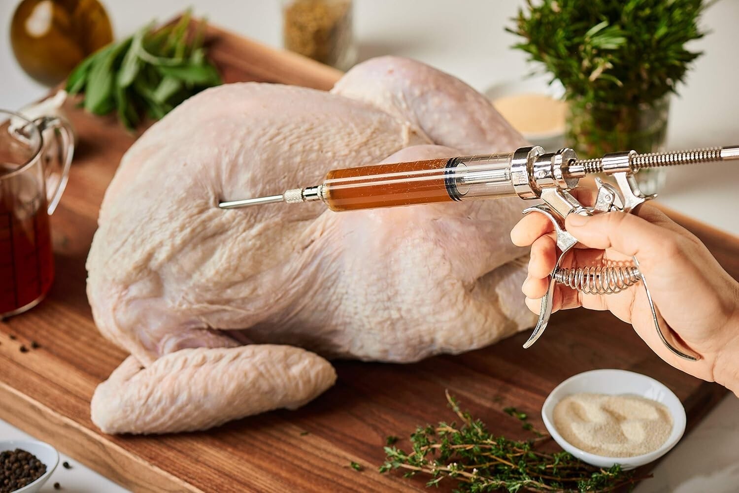 Heavy-Duty Automatic Marinade Injector with Carrying Case - Ideal for BBQs