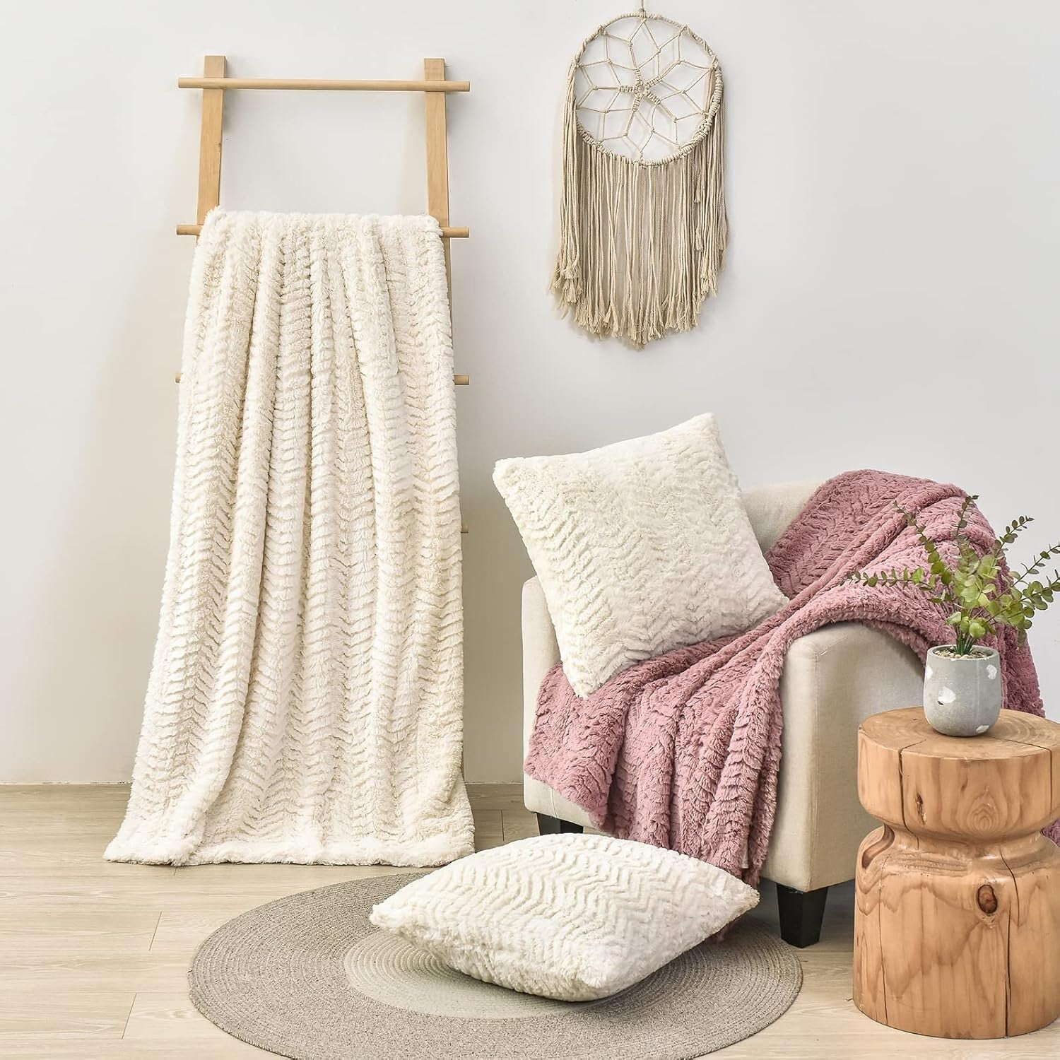 All-Season Twin XL Faux Fur Blanket 63" x 90" - Stylish Bohemian Comfort