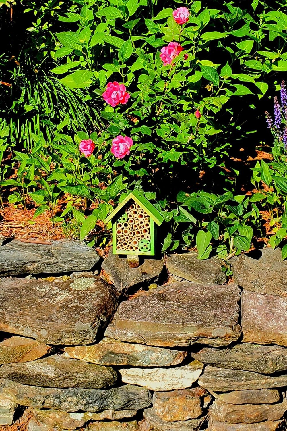 Eco-Friendly Mason Bee House with Bamboo Tubes - Attract Gentle Pollinators