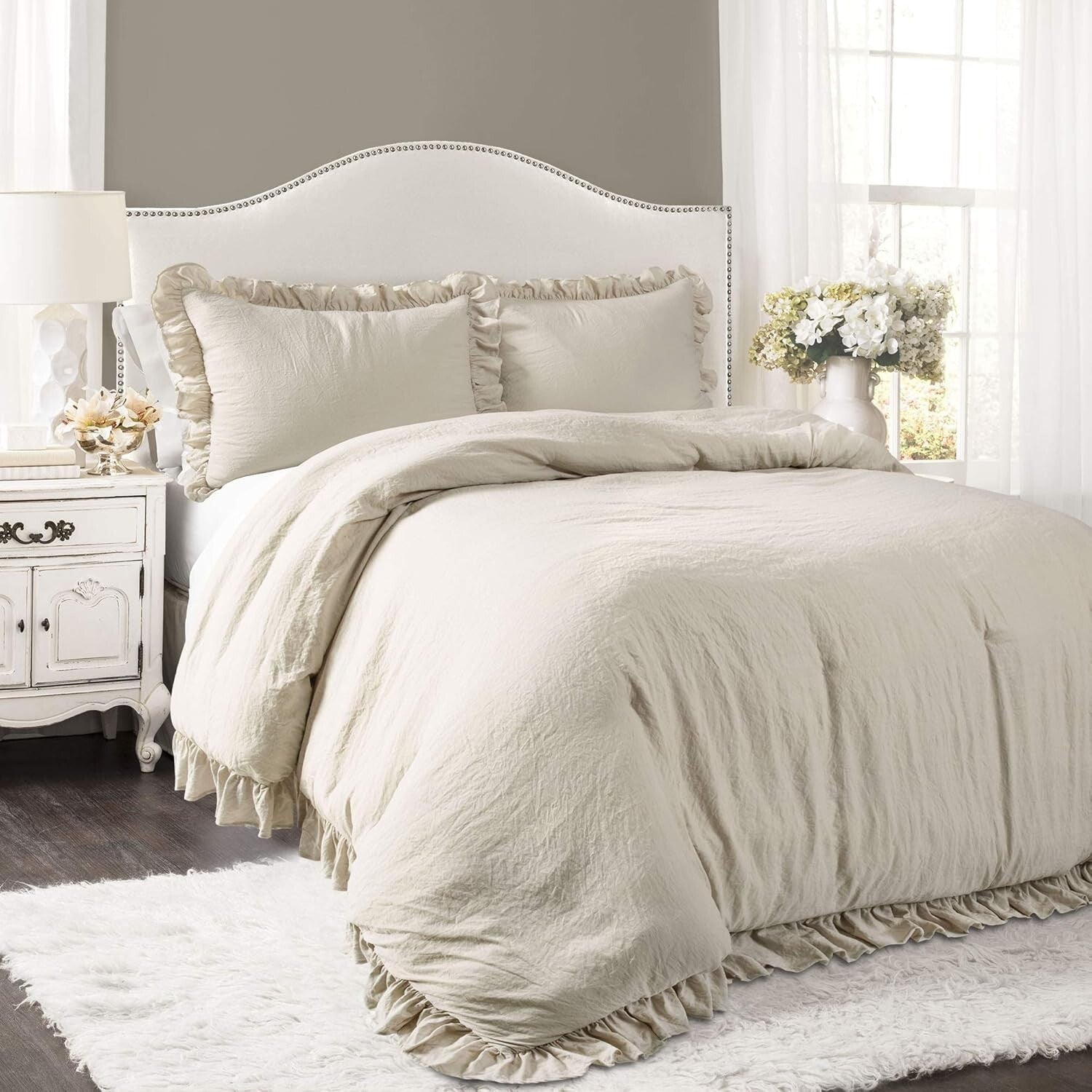 Elegant 3-Piece Reyna Ruffle Comforter Set - Cozy California King Bedding
