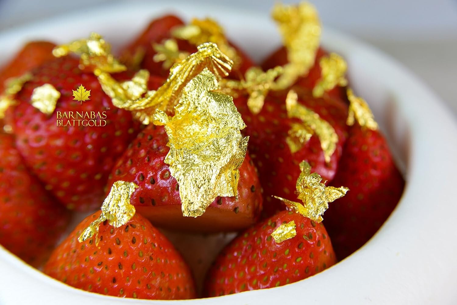 Natural 23.75 Karat Edible Gold Flakes in 150mg Jar for Baking Delights