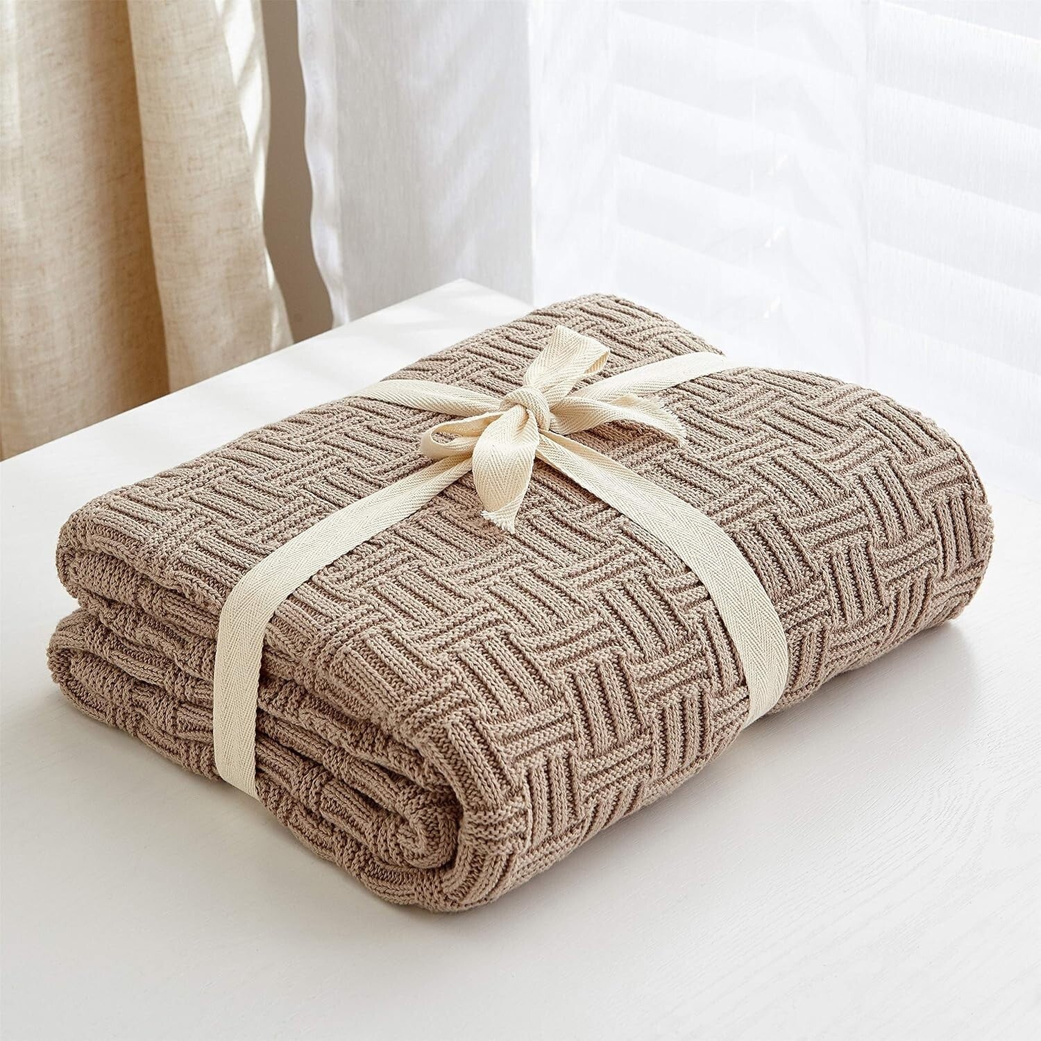 Elegant 60x80 Cotton Khaki Cable Knit Throw Blanket - Perfect for Snuggling