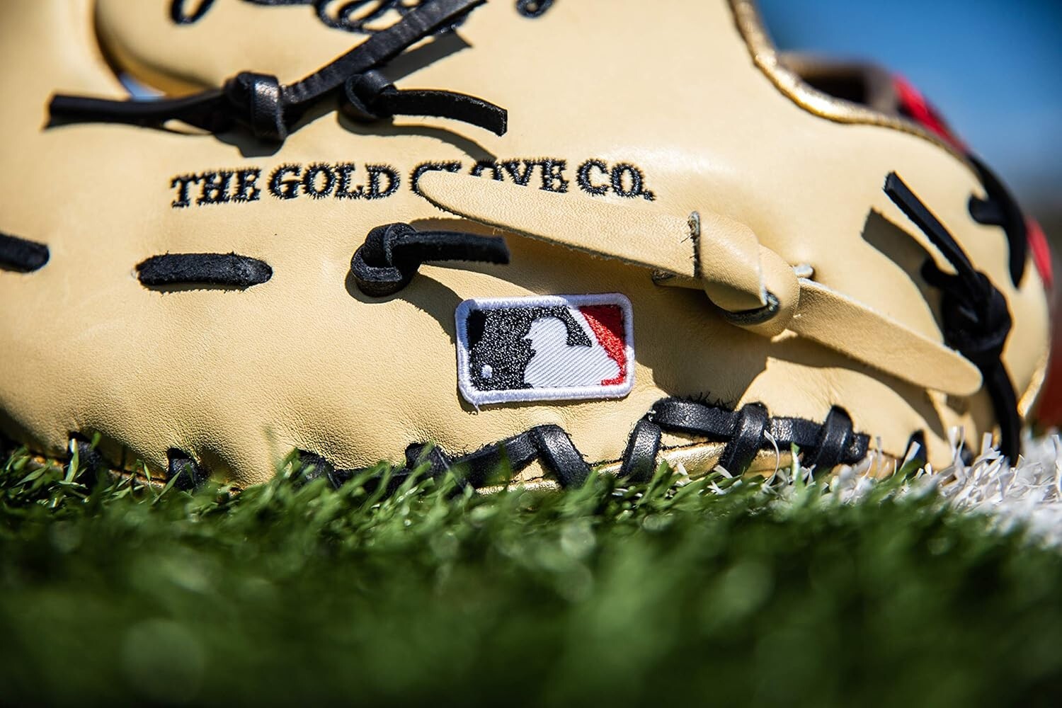 Advanced 13" First Base Glove by Heart of the Hide | R2G Model with Low Break-In