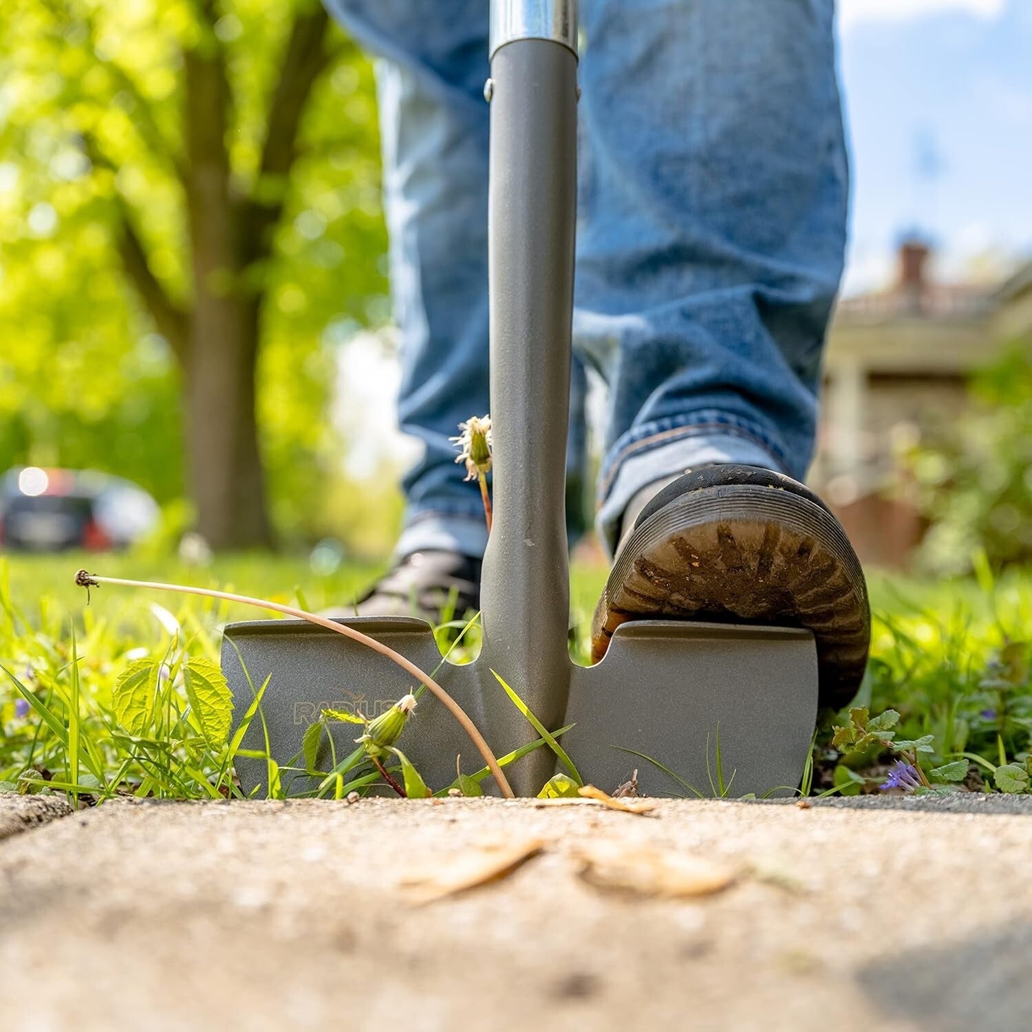 Durable and Efficient Red Garden Edger with Ergonomic Grip - 45" Long