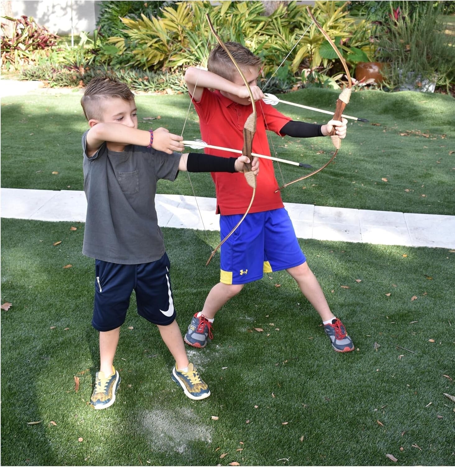 33-Piece Wooden Bow and Arrow Set - Ideal Beginner Archery for Kids & Teens