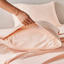 Load image into Gallery viewer, 1500tc Classic White Sheet Set - Extra Soft Cooling for Hot Sleepers - Full Size