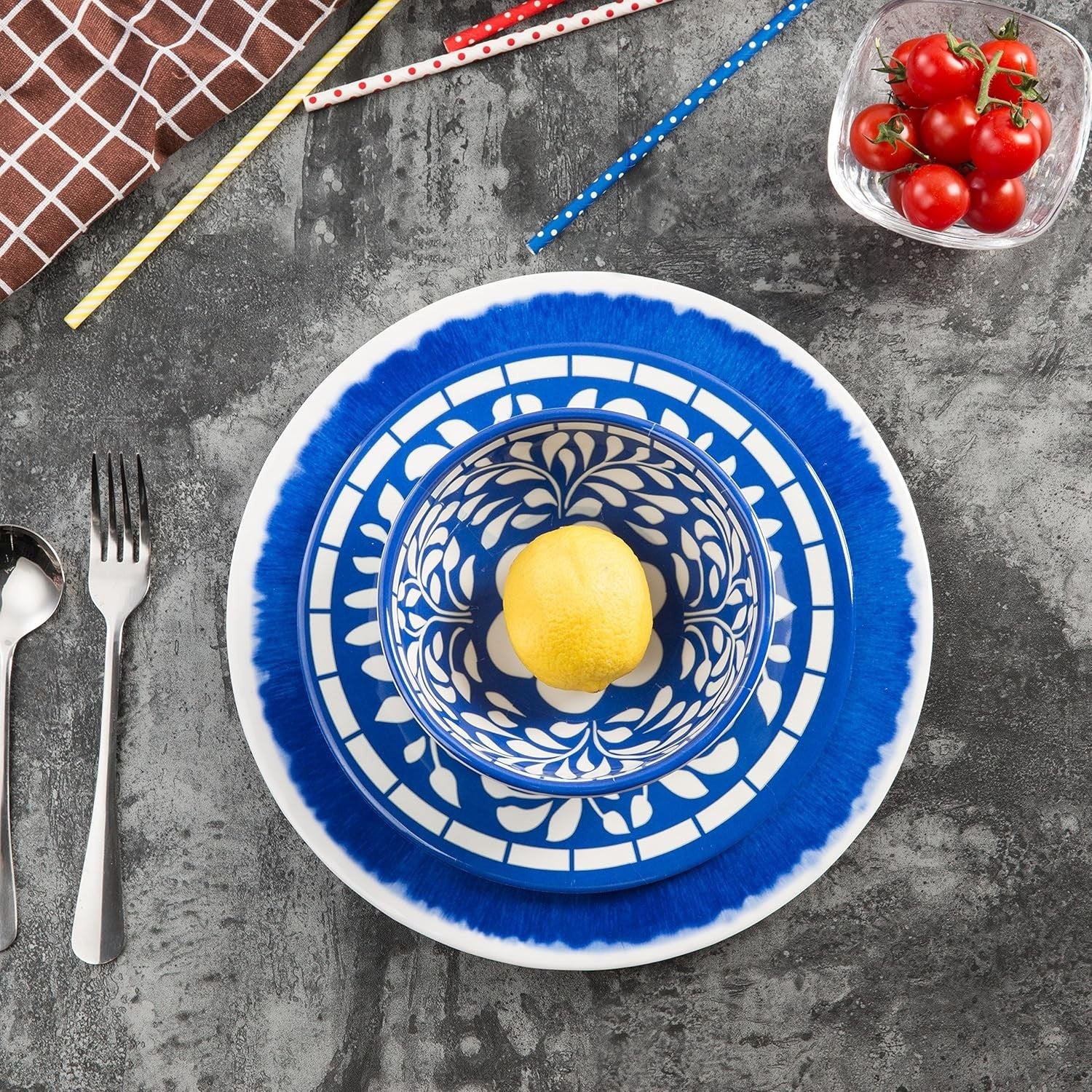 Durable 12-Piece Melamine Dinnerware Set - Perfect for Indoor & Outdoor Dining