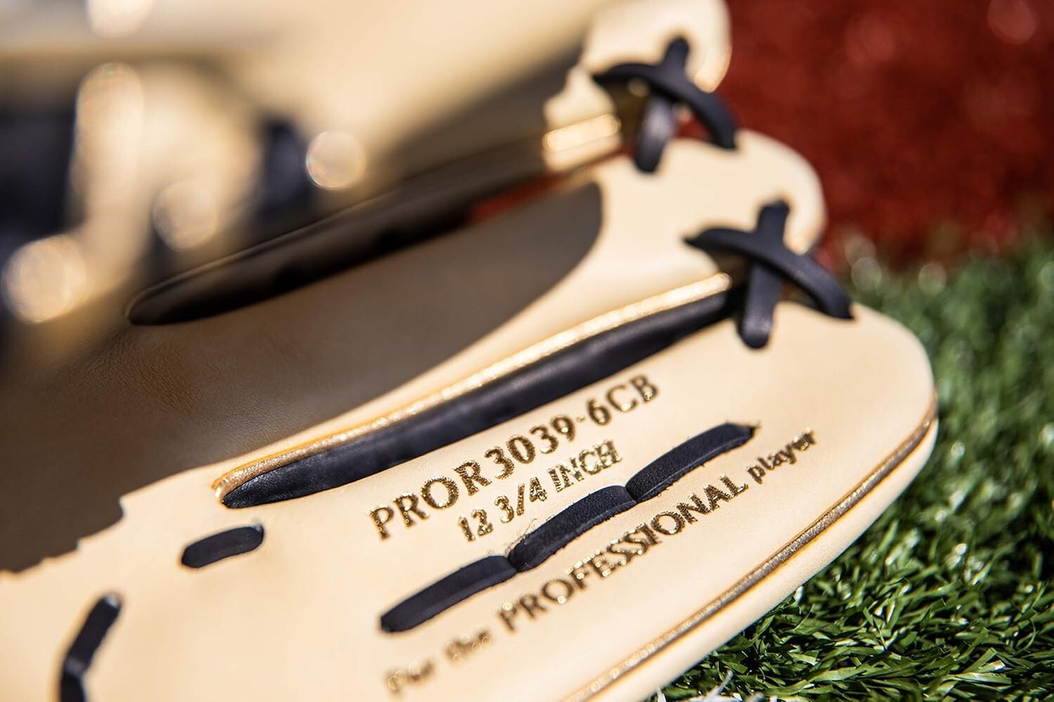 Youth Right Hand Throw Heart of The Hide 12.75" Baseball Glove - R2G Excellence