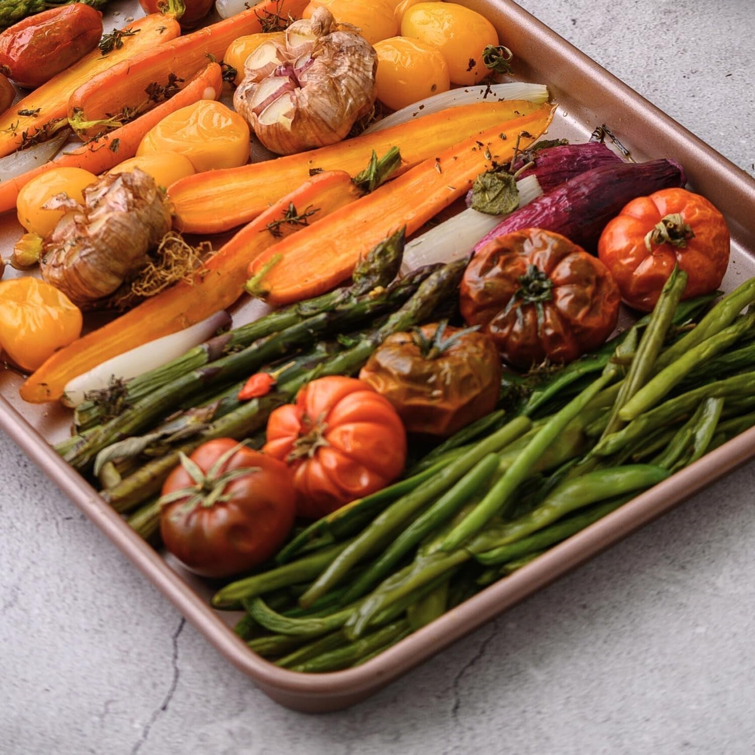 18-Inch Gold Nonstick Baking Sheet 2-Pack - Extra Thick & Even Heat Distribution