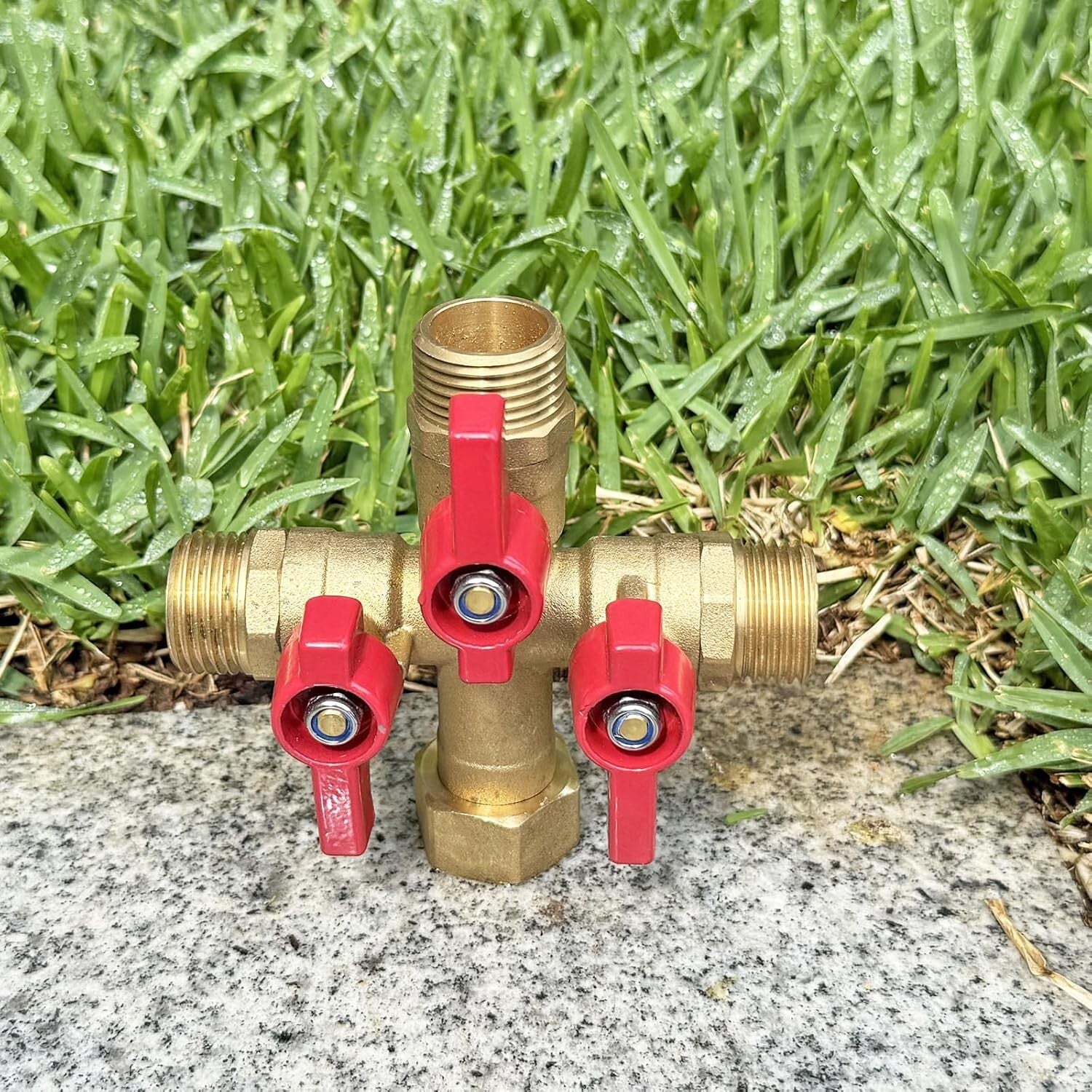 Versatile Heavy-Duty 3-Way Hose Splitter - Perfect for Garden Irrigation Needs