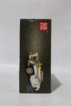 Load image into Gallery viewer, 10003 Vintage Classic Car Model Kit with 868+ Building Blocks for Enthusiasts