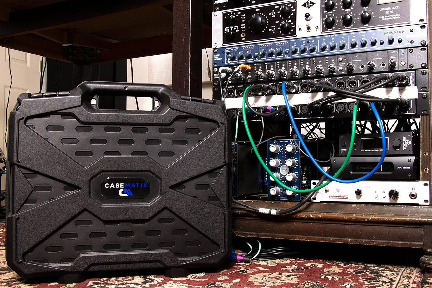 Lightweight 17" Hard Shell Audio Mixer Case with Customizable Foam Interior