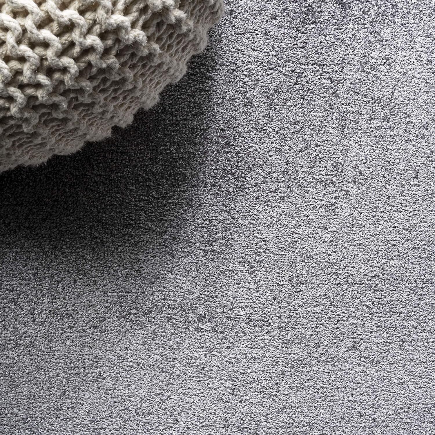 Modern Solid Grey Indoor Area Rug 4' x 6' - Low Pile, Stain Resistant & Pet Safe
