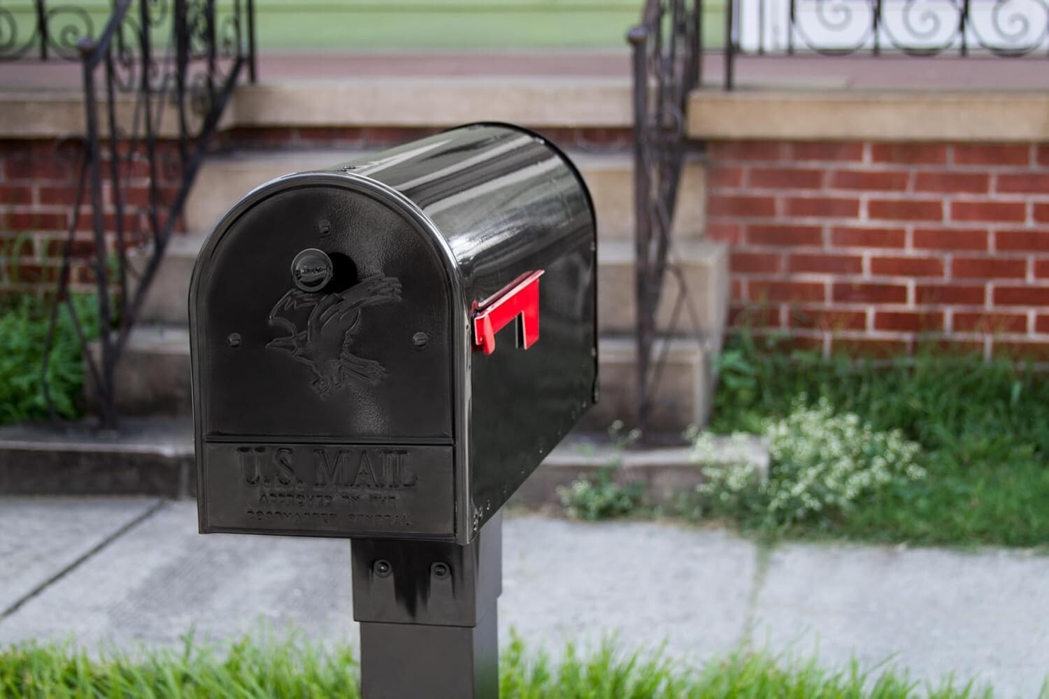 Durable Alloy Steel Mailbox with Dual Access - Ideal for High Volume Deliveries