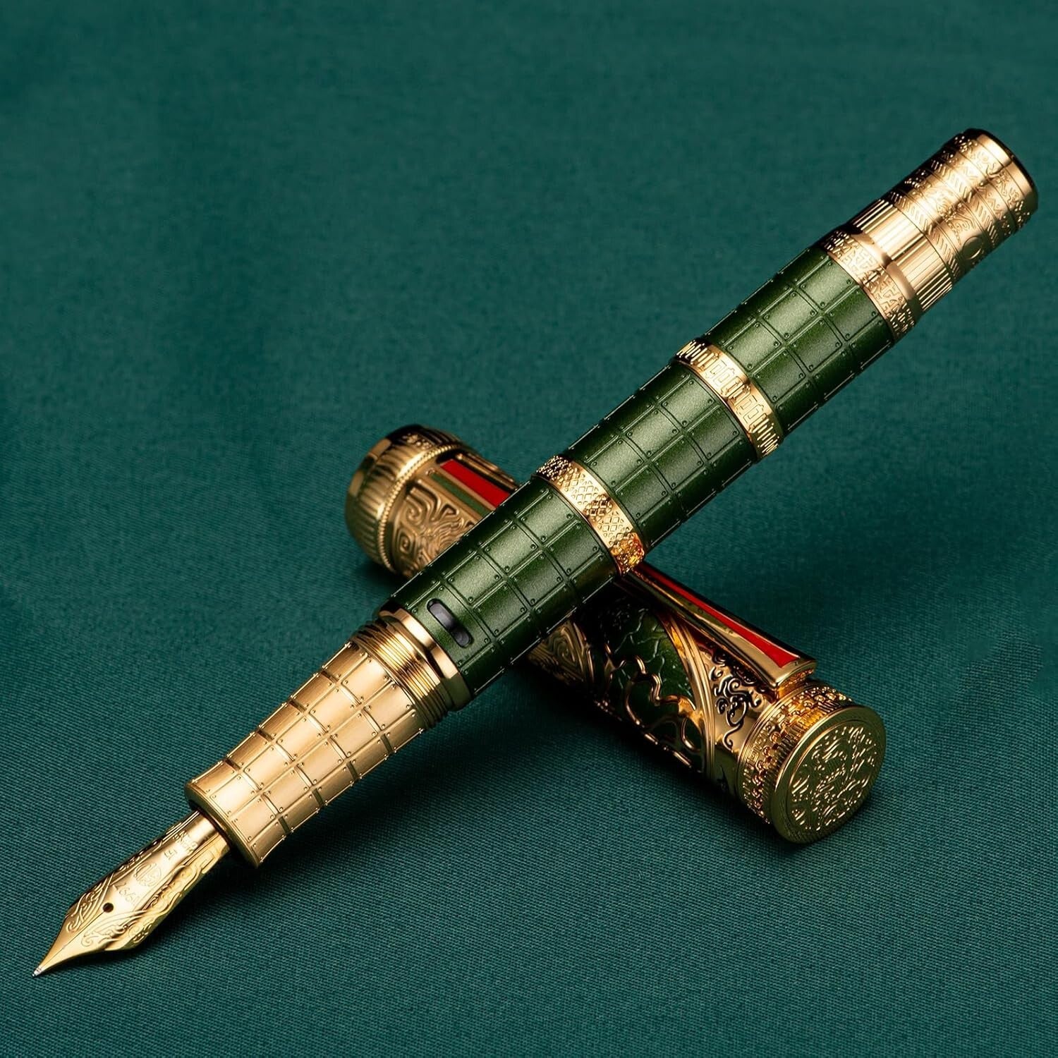 Elegant Metal Fountain Pen with Qin Dynasty Design - Fine Nib and Gift Box
