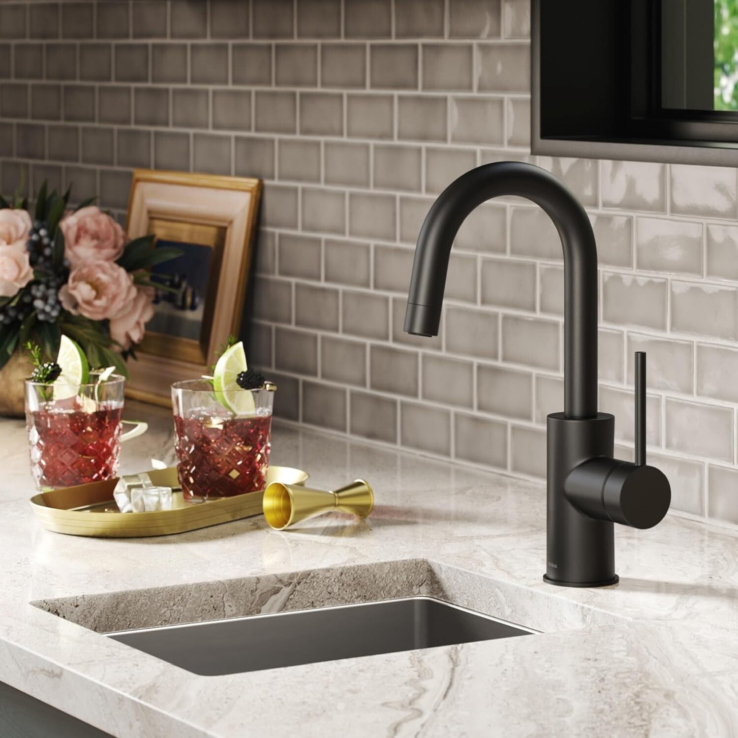 Contemporary Black Kitchen Faucet - Compact Design with Dual-Function Spray