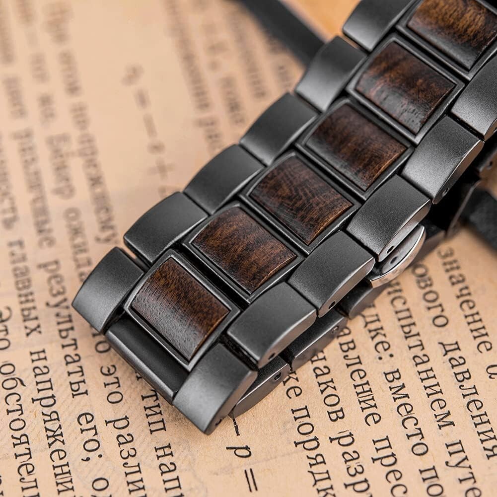 Elegant Engraved Watch for Men - Perfect Gift for Birthdays or Special Occasions