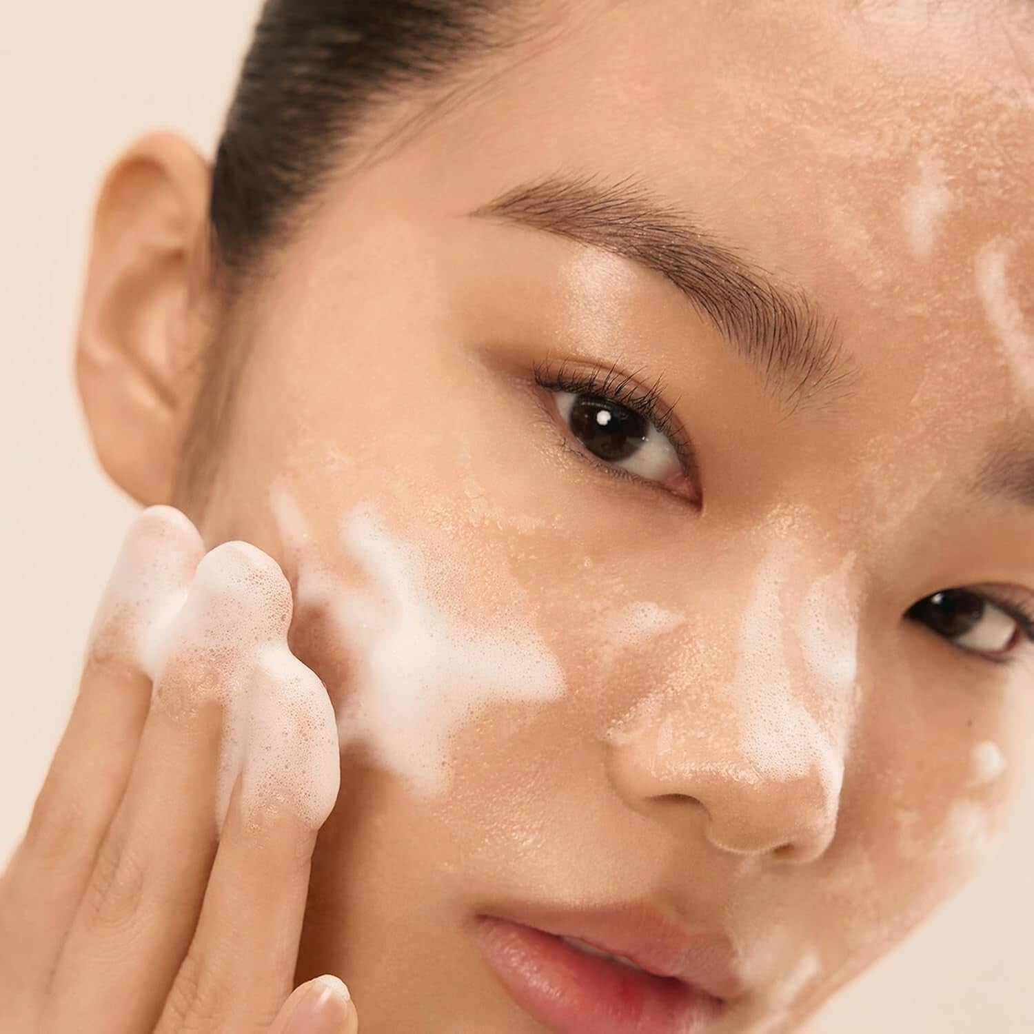 Gentle Hydrating Cleanser - Korean Foam Face Wash for Soft, Youthful Skin