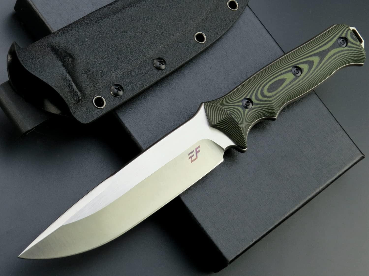 Ergonomic Two-Tone G10 Fixed Blade Knife for Camping & Outdoor Adventures