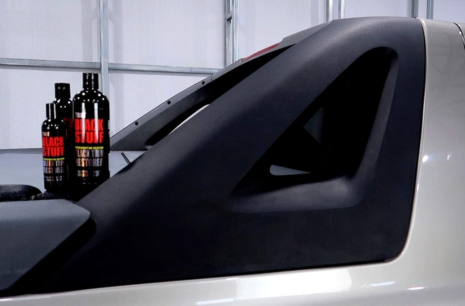 Nano Acrylic Black Trim Restorer - Instantly Revitalize Your Plastic Surfaces