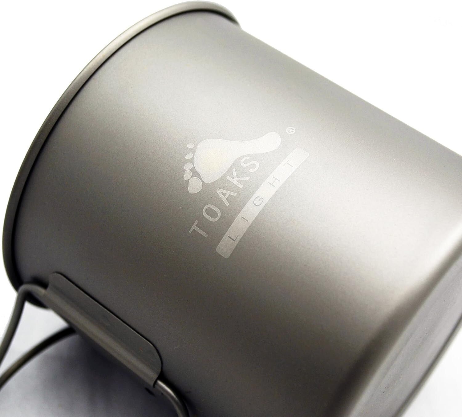 Elegant 650ml Round Titanium Pot - Compact and Lightweight Kitchen Container