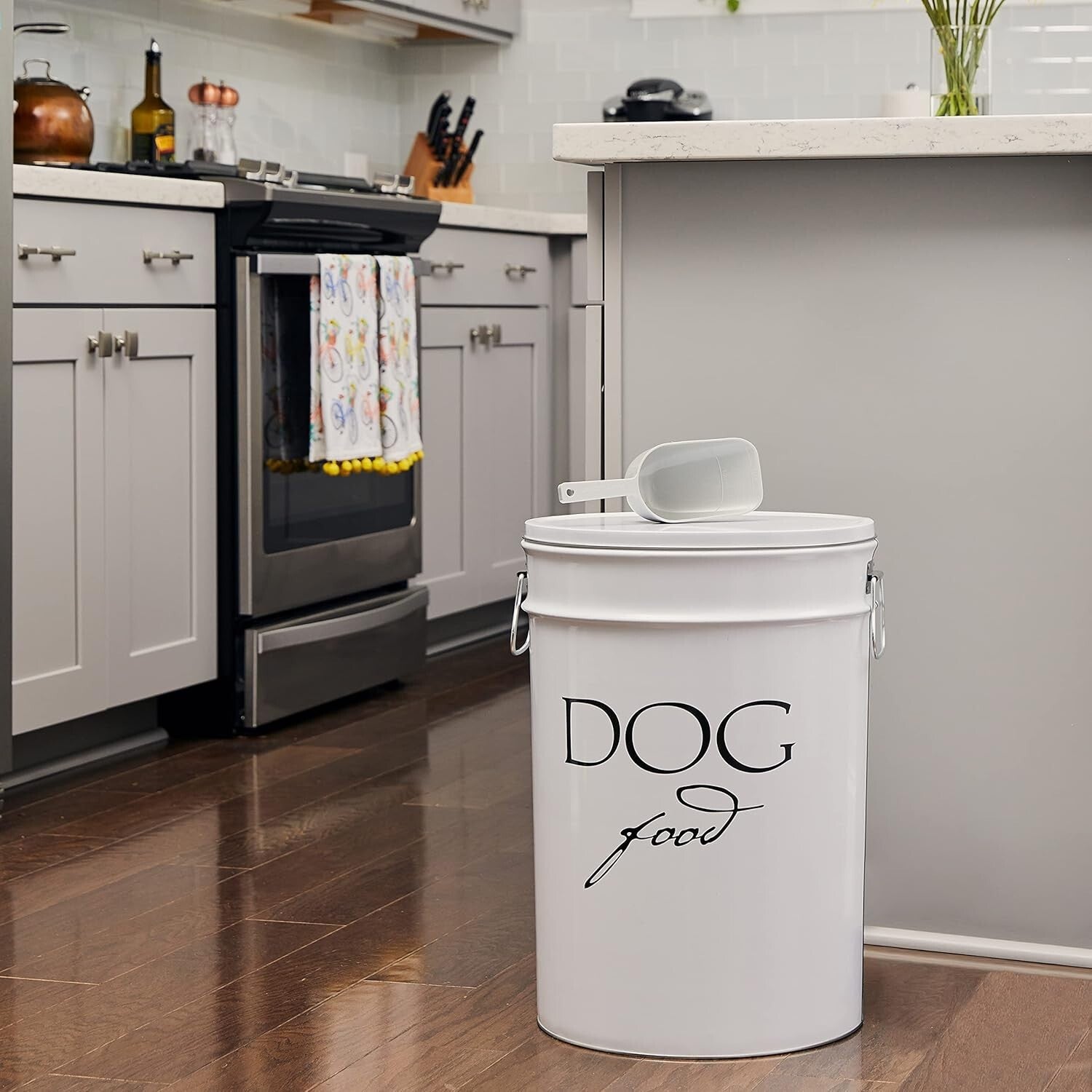 Classic Rectangular Dog Food Bin with Airtight Lid – Stylish 40lbs Storage