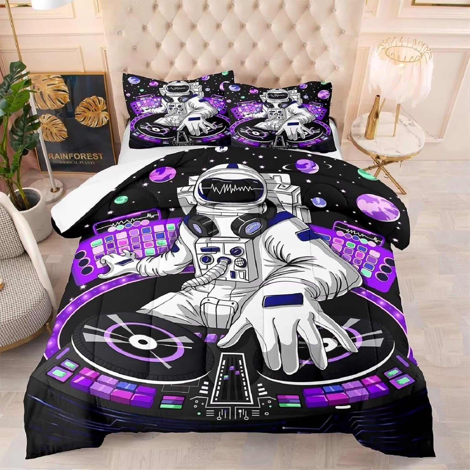 Fluffy Twin Size Galaxy Comforter with Astronaut Print - Soft & Warm Bedding