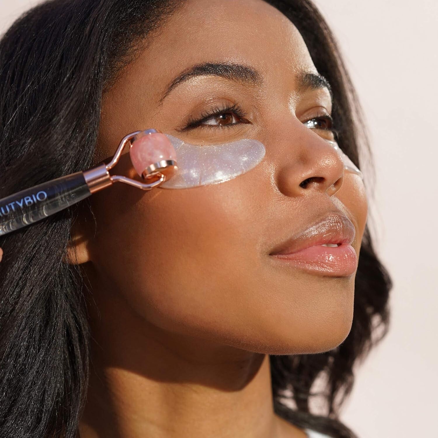 Luxury Quartz Roller for Skincare - Enhances Radiance & Reduces Puffiness