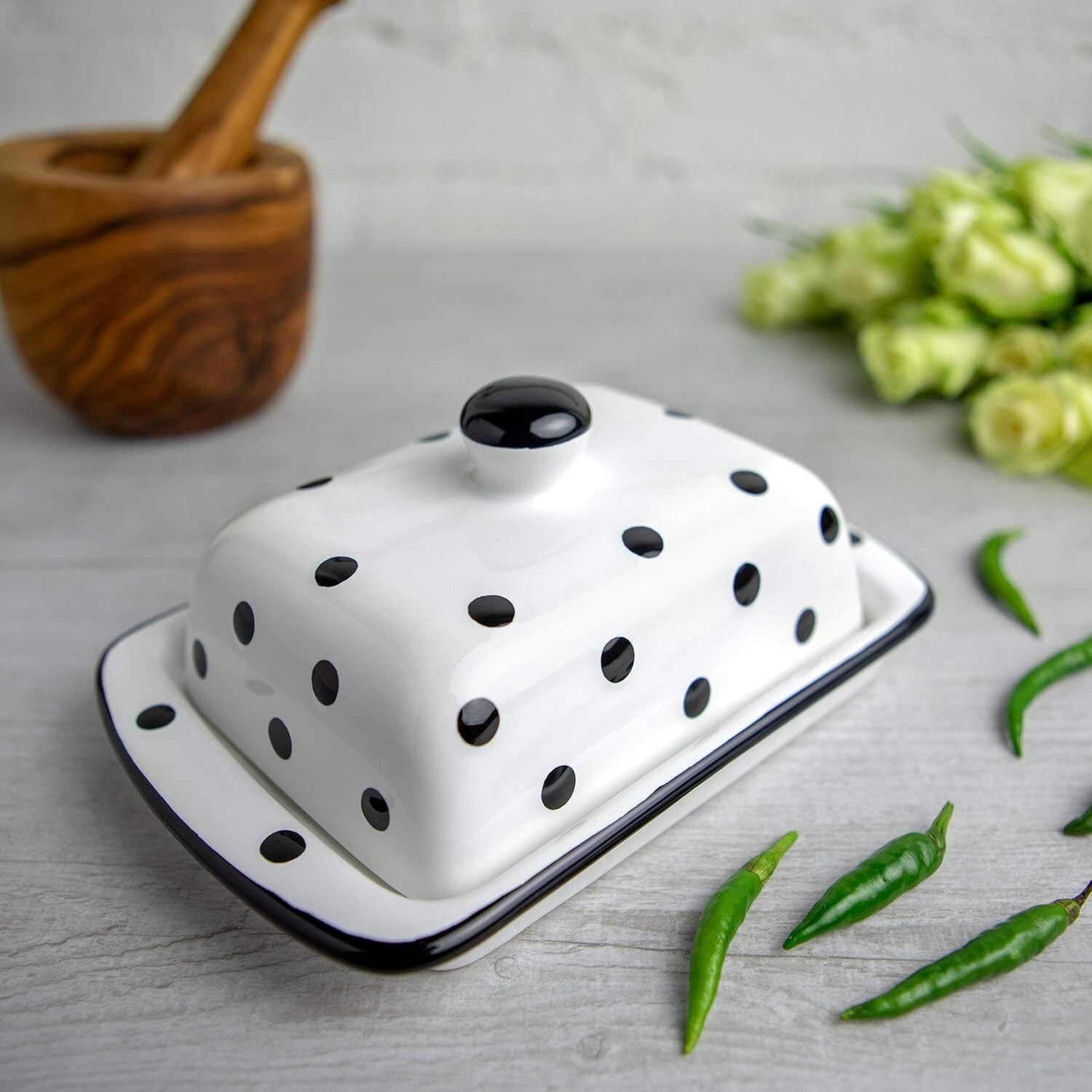 Elegant Ceramic Butter Keeper with Lid - 250g Capacity, Dishwasher Safe