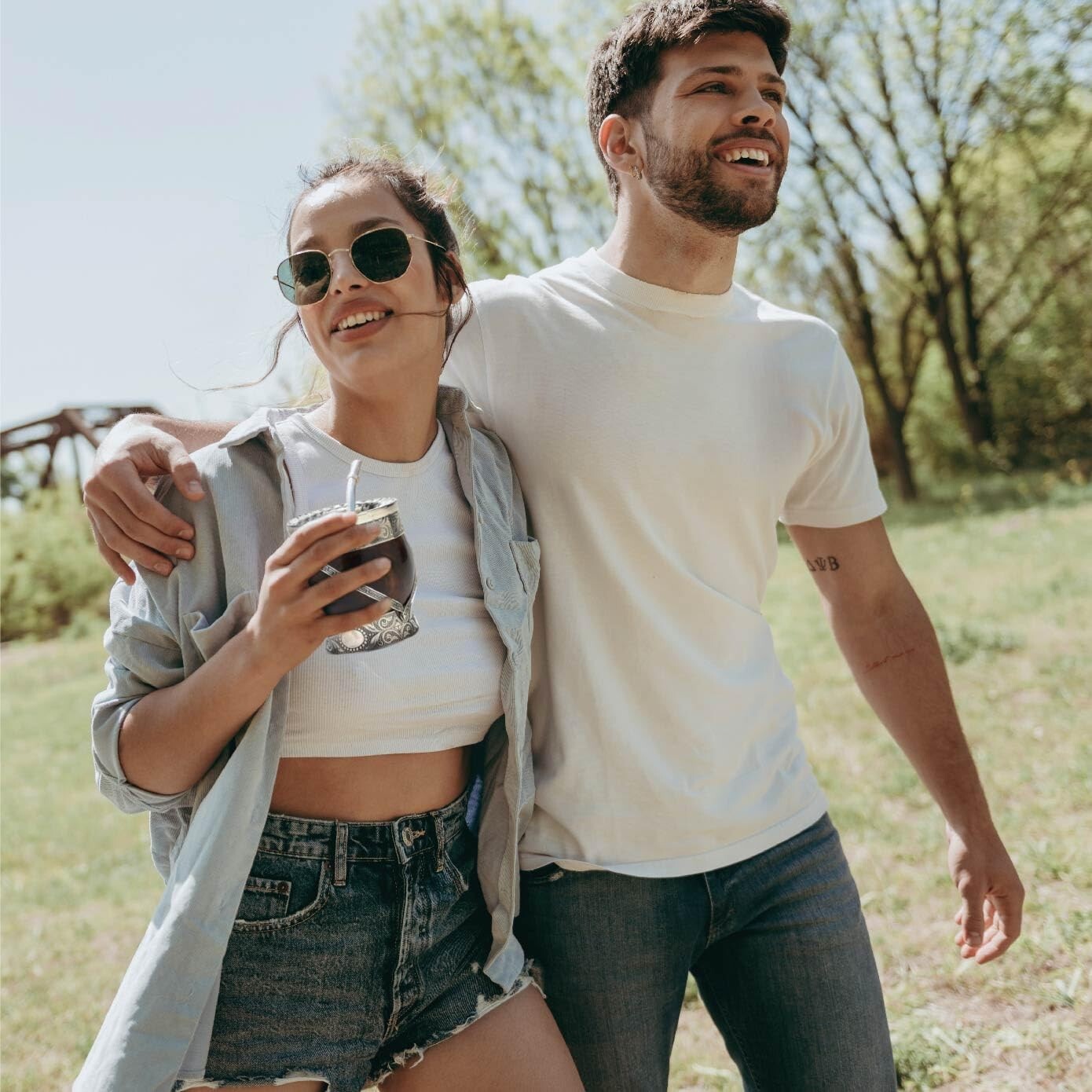 Authentic Yerba Mate Gourd Set - Natural Calabash with Artful Bombilla Included