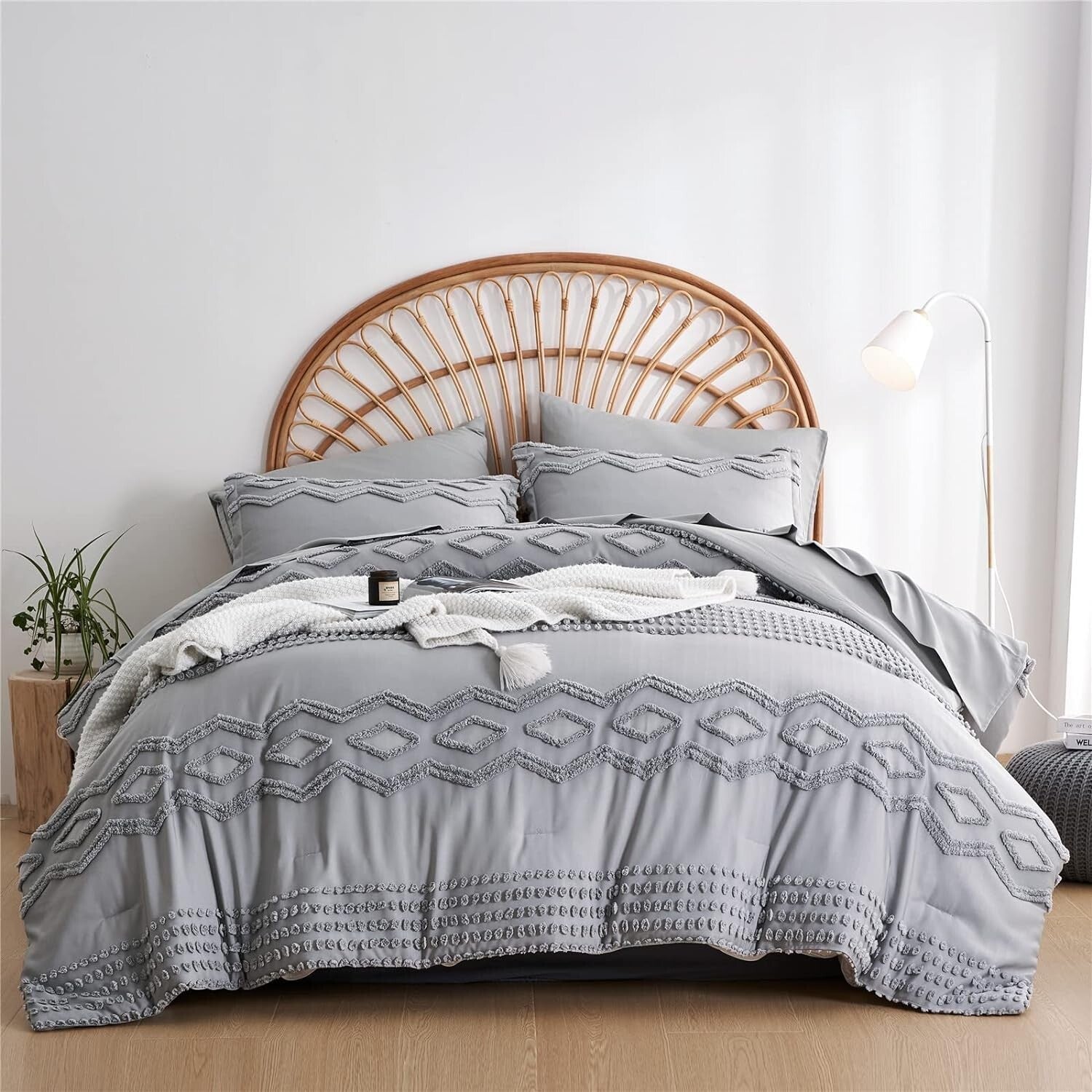 Elegant 7-Piece Tufted Bedding Set - Soft Microfiber Grey Bohemian Style