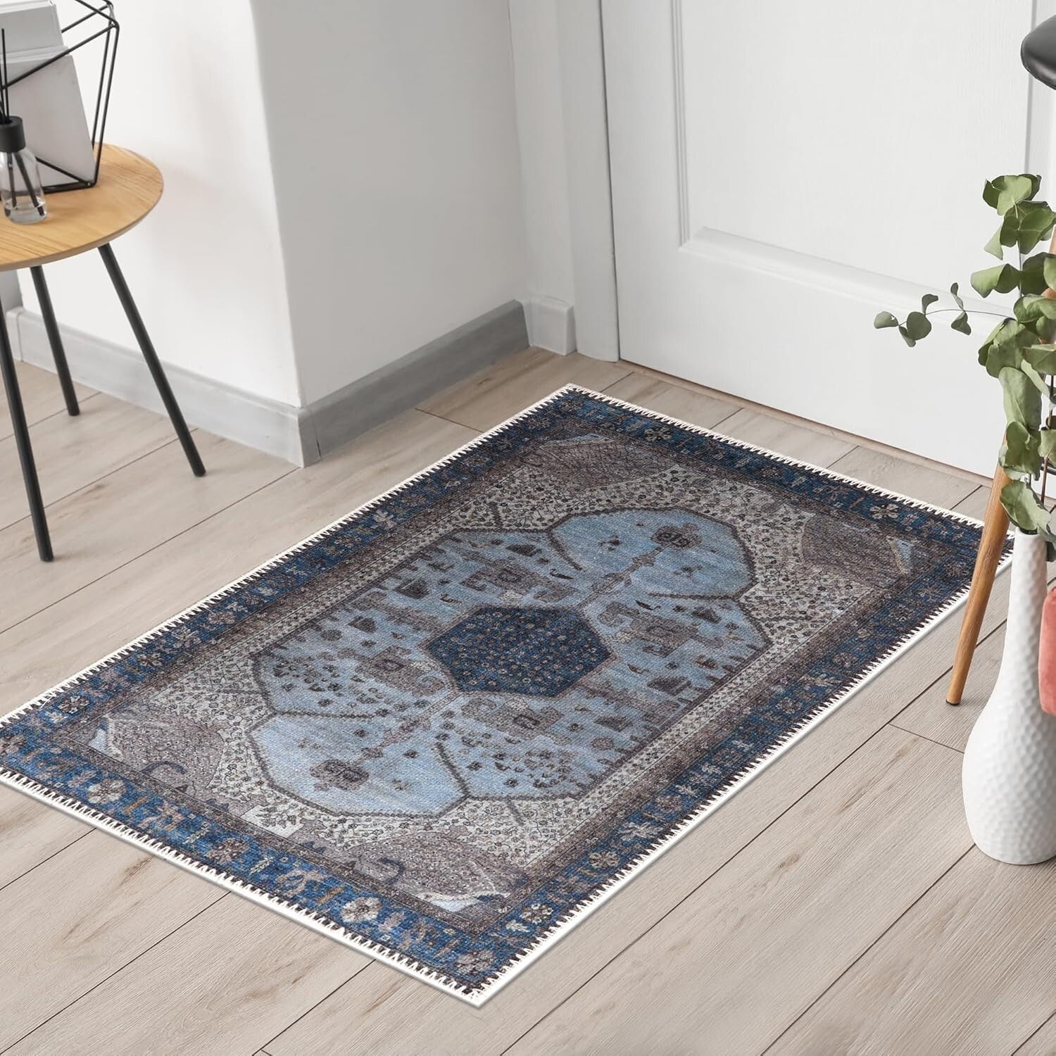 Durable 2' x 3' Non-Slip Rug, Machine Washable - Perfect for Hallways & Kitchens