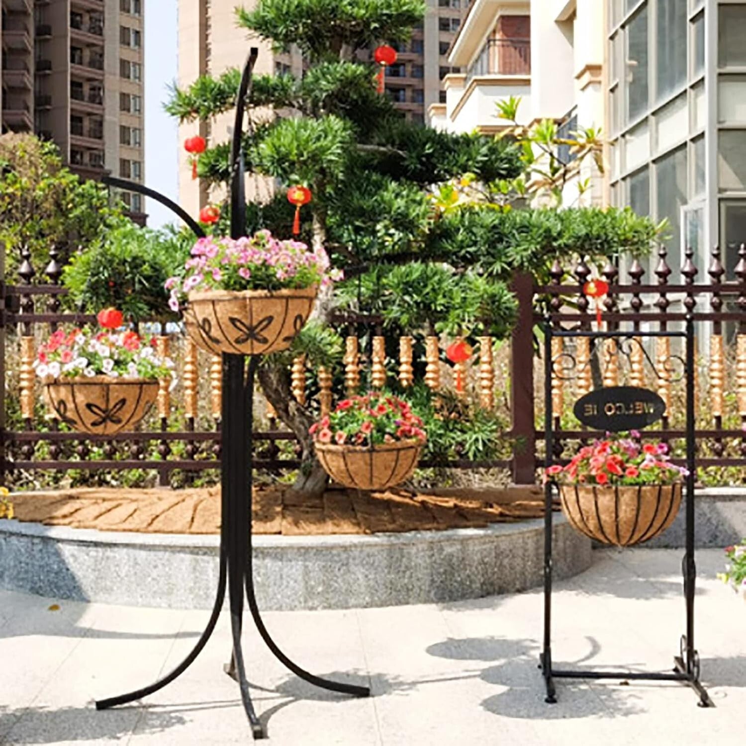 Classic 14-Inch Outdoor Hanging Baskets - Durable Design with Coco Fiber Liners