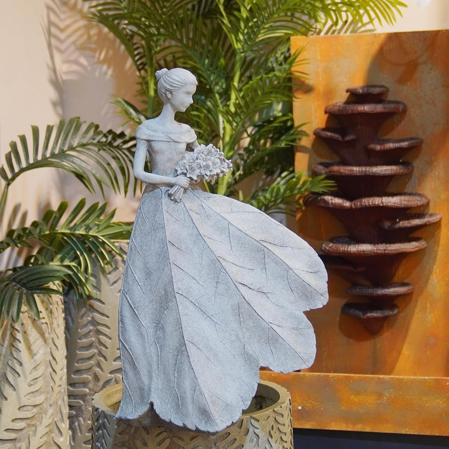 Exquisite Resin Fairy Garden Statue - Angel Girl Décor for Indoor & Outdoor