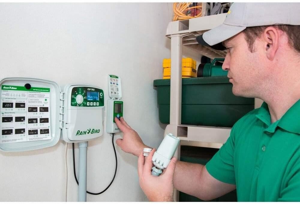 Advanced Wireless Rain & Freeze Sensor - Customizable Settings for a Lush Lawn