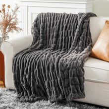 Load image into Gallery viewer, Soft and Stylish 50”x60” Faux Fur Throw Blanket - Elegant Design for All Seasons