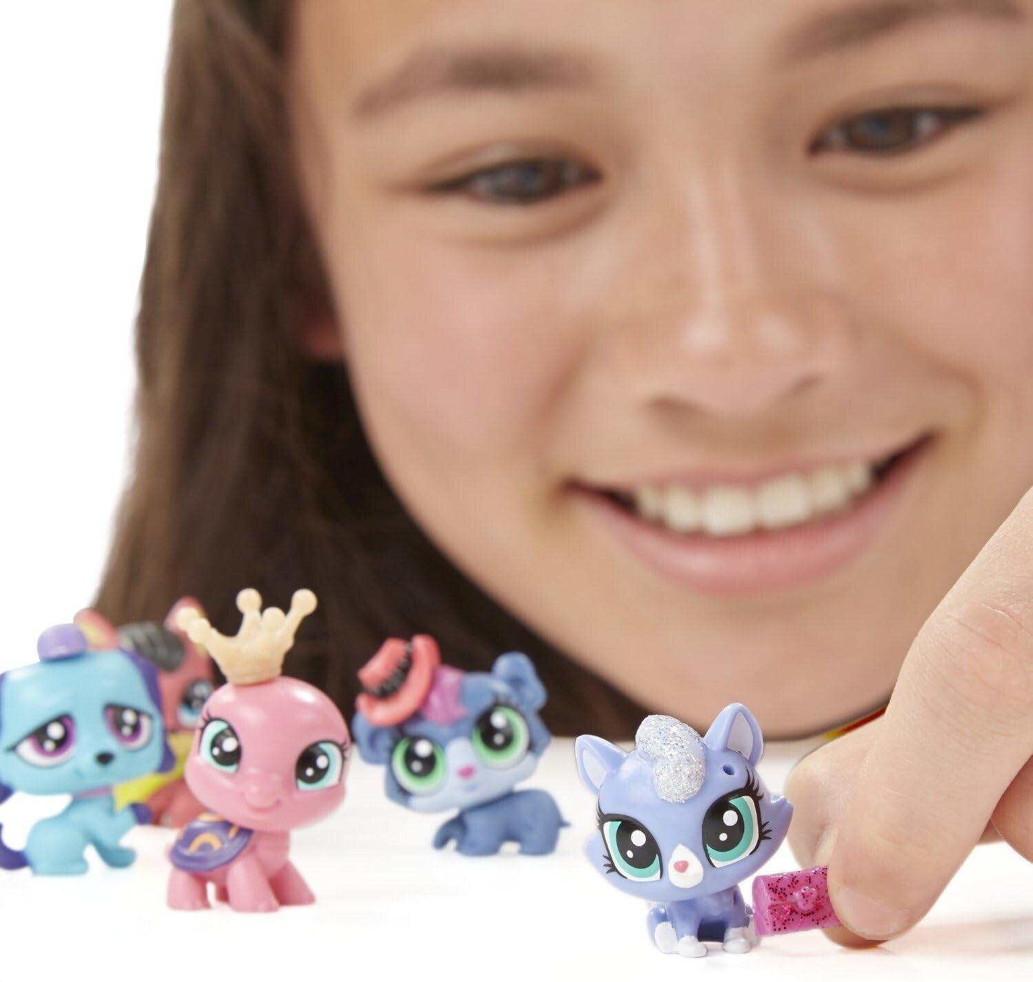 Pet Fest Spectacular Collector Pack with 15 Pets & Customizable Deco Bits