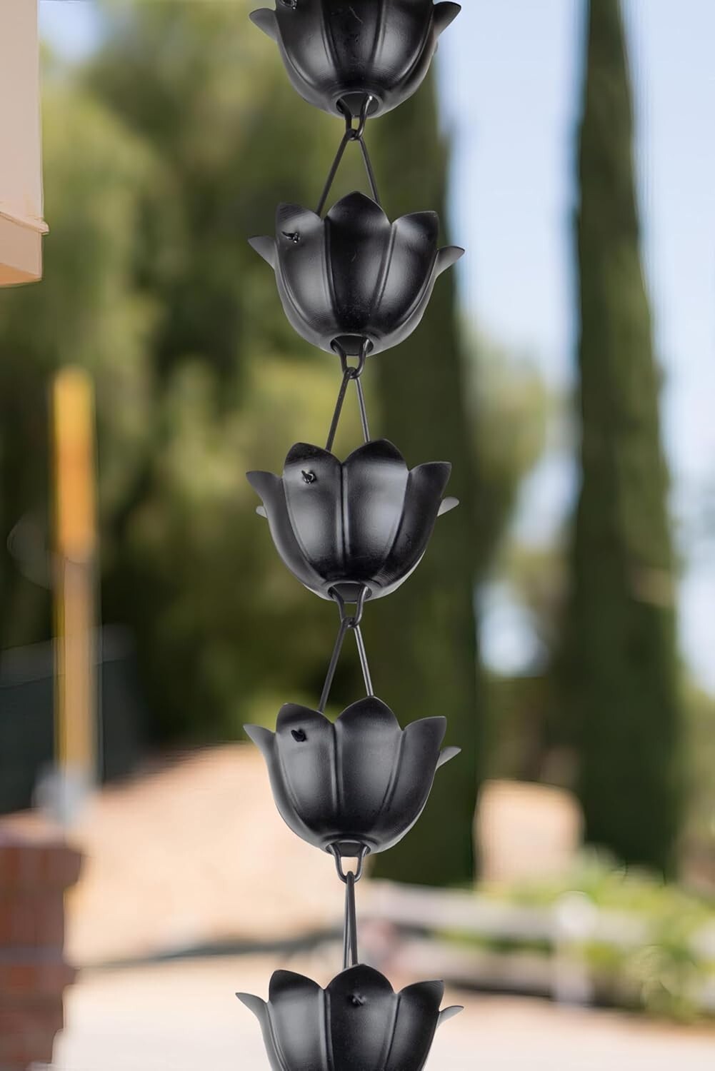 Elegant 8.5ft Black Aluminum Lotus Rain Chain for Efficient Rainwater Management