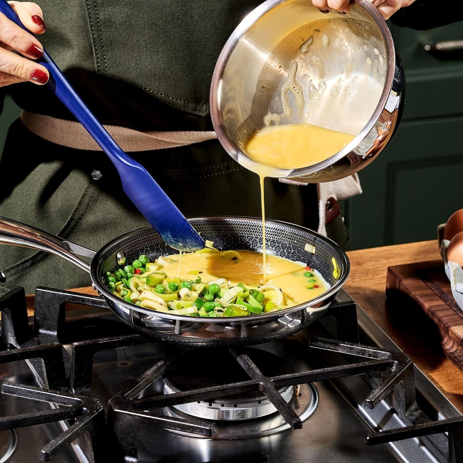 Space-Saving 8-Inch Nonstick Frying Pan - Scratch-Resistant & Easy to Store